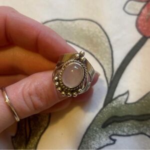 Elegant Silver and Rose Quartz Ring